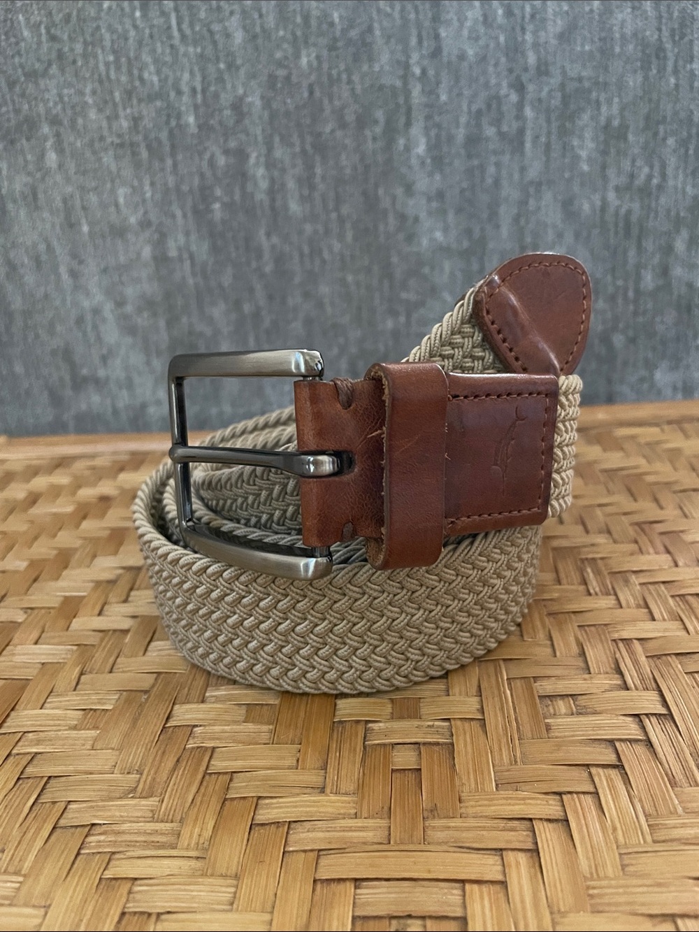 Tommy Bahama Belt Stretch Webbing Brown Leather Ends Mens Size L/XL - Picture 2 of 8
